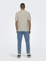 Only & Sons Trev - Kortærmet skjorte med striber i regular fit - HUSET Men & Women (8855658299739)